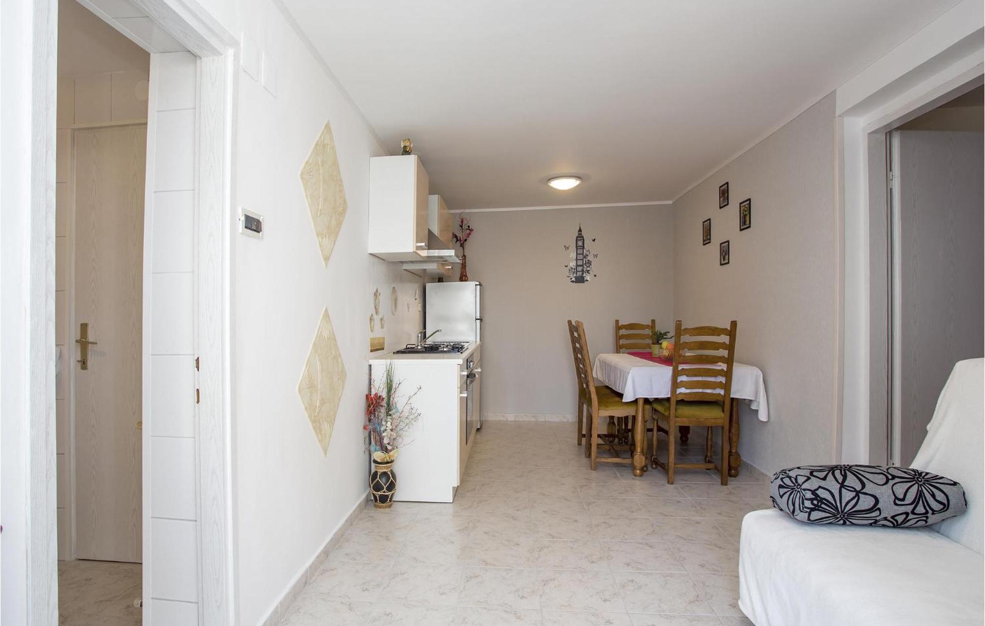 Amazing Apartment In Rijeka With Wifi Exterior foto